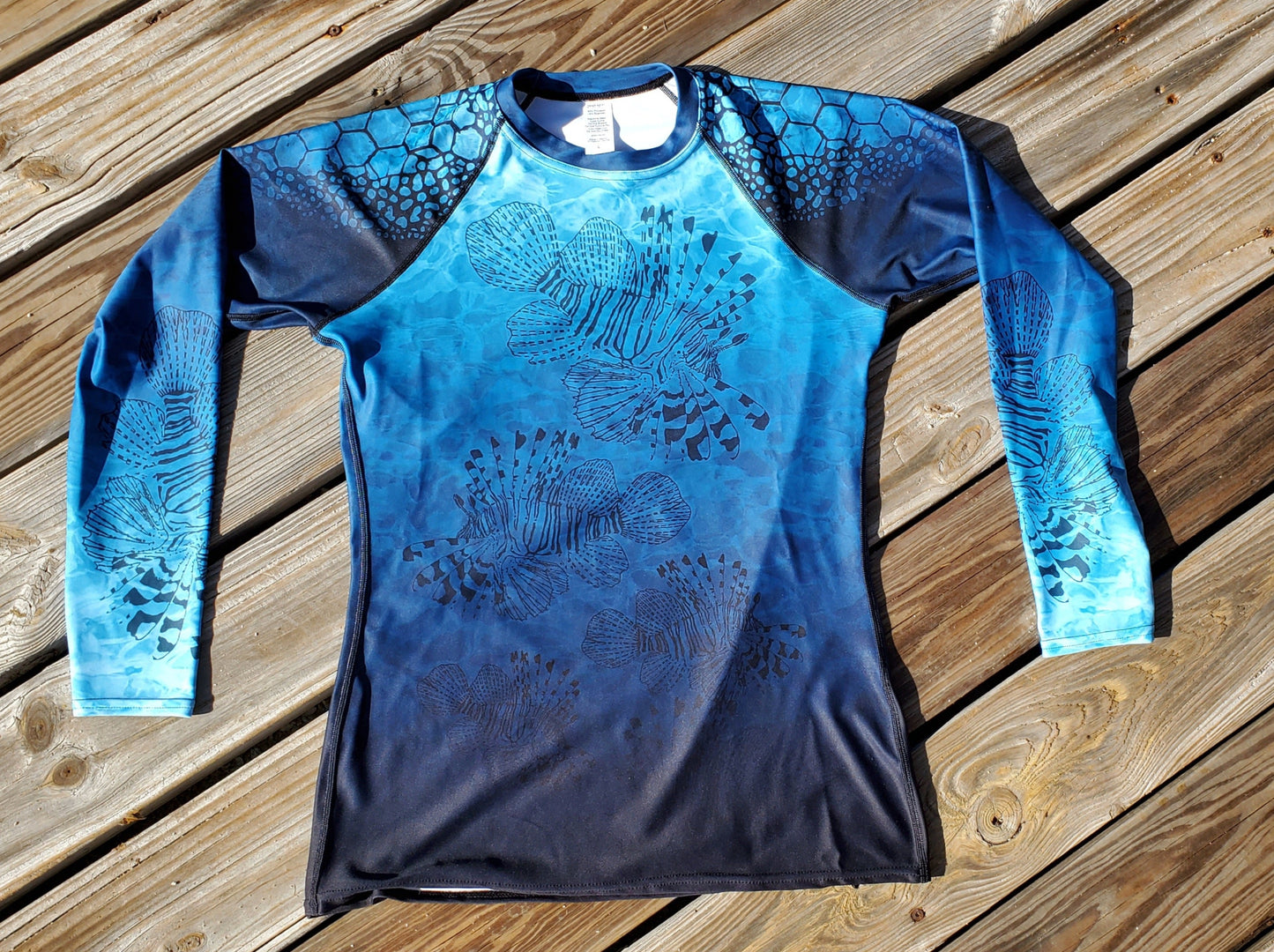 Men's Tropical Blue Rash Guard